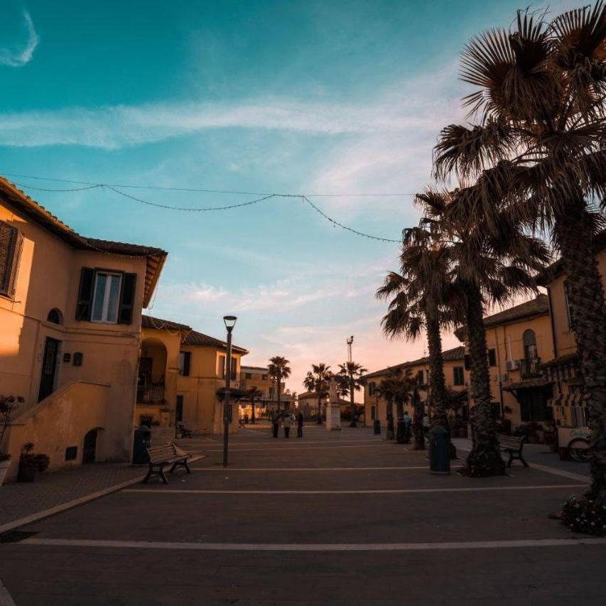 Roma Al Mare! Le Comete Del Borghetto Лідо-ді-Остія Екстер'єр фото