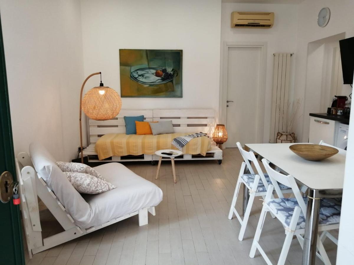 Roma Al Mare! Le Comete Del Borghetto Лідо-ді-Остія Екстер'єр фото