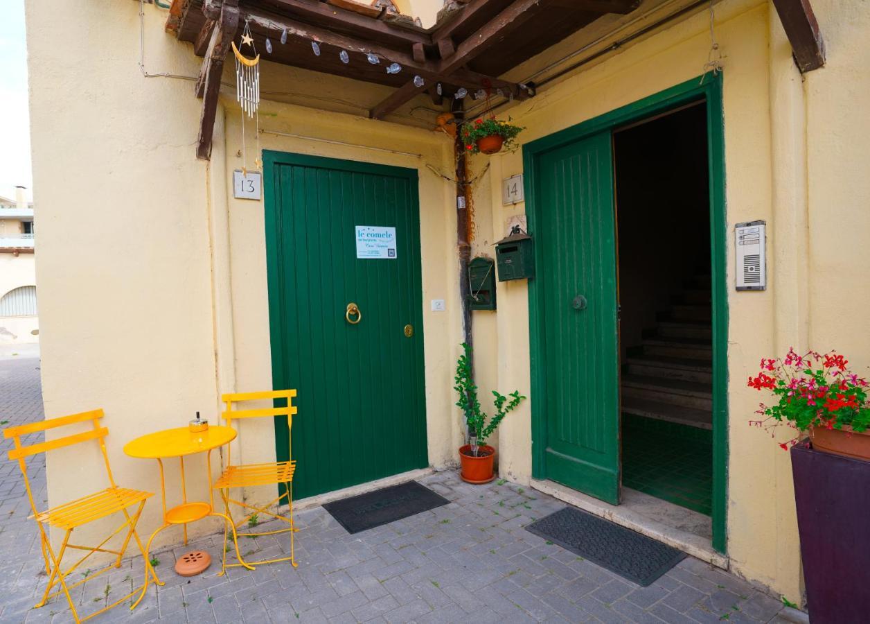 Roma Al Mare! Le Comete Del Borghetto Лідо-ді-Остія Екстер'єр фото